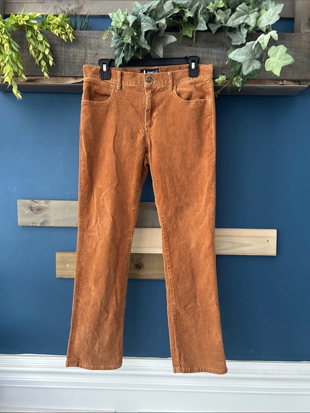 Johnni-O Boys Bootcut Corduroy West Coast prep Jeans in Burnt Orange Size 14